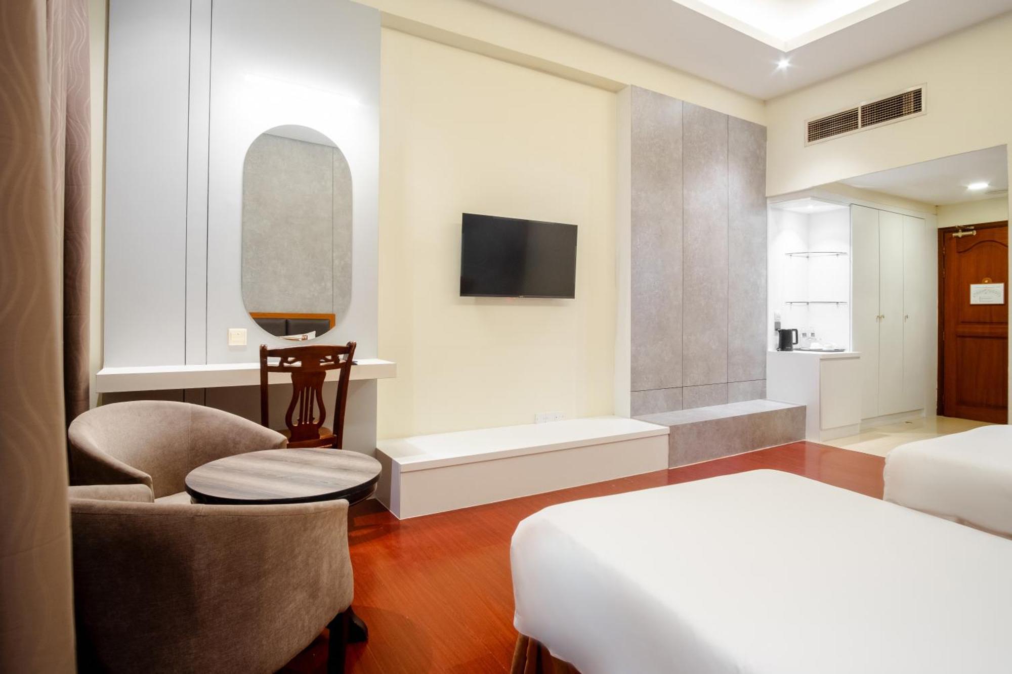 Hotel Golden View 4*