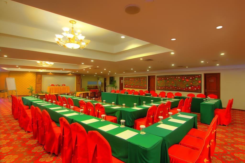 Golden View Hotel 4*